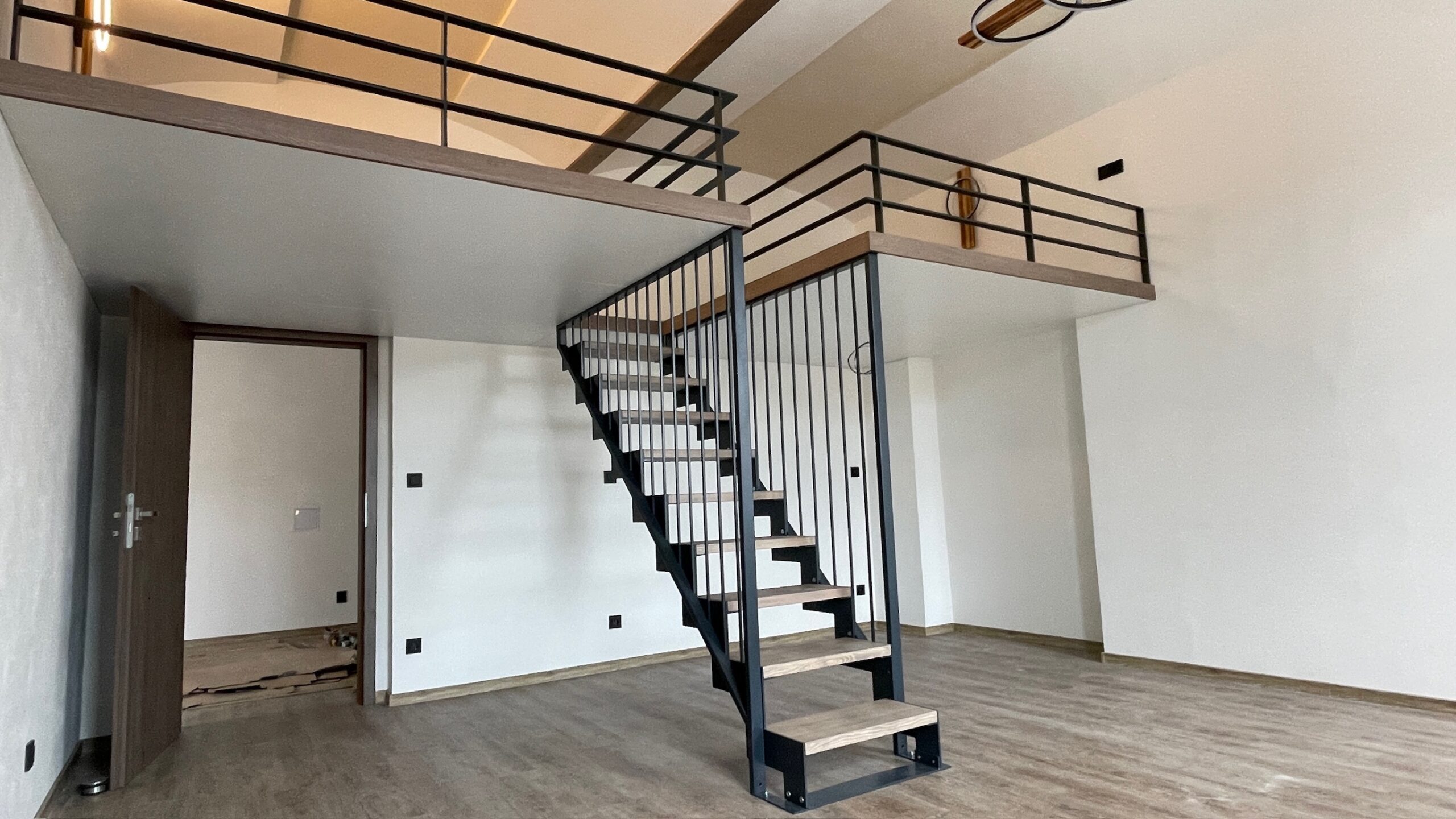 Mezonetové schodiště